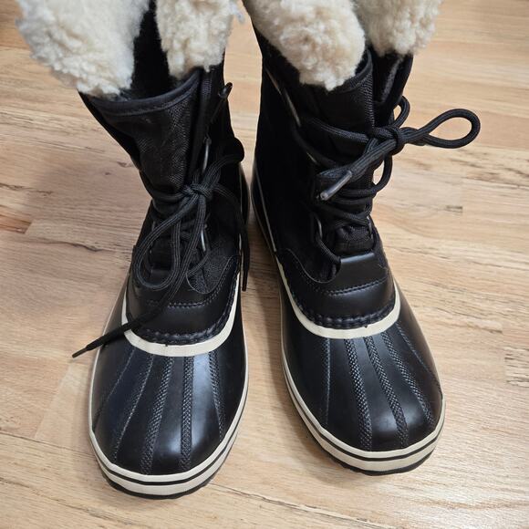Sorel Black and Cream Winter Boots - Picture 8 of 10